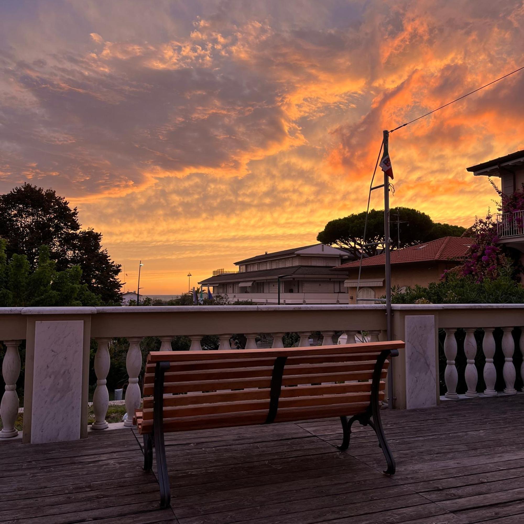 Hotel Regina Forte dei Marmi Extérieur photo